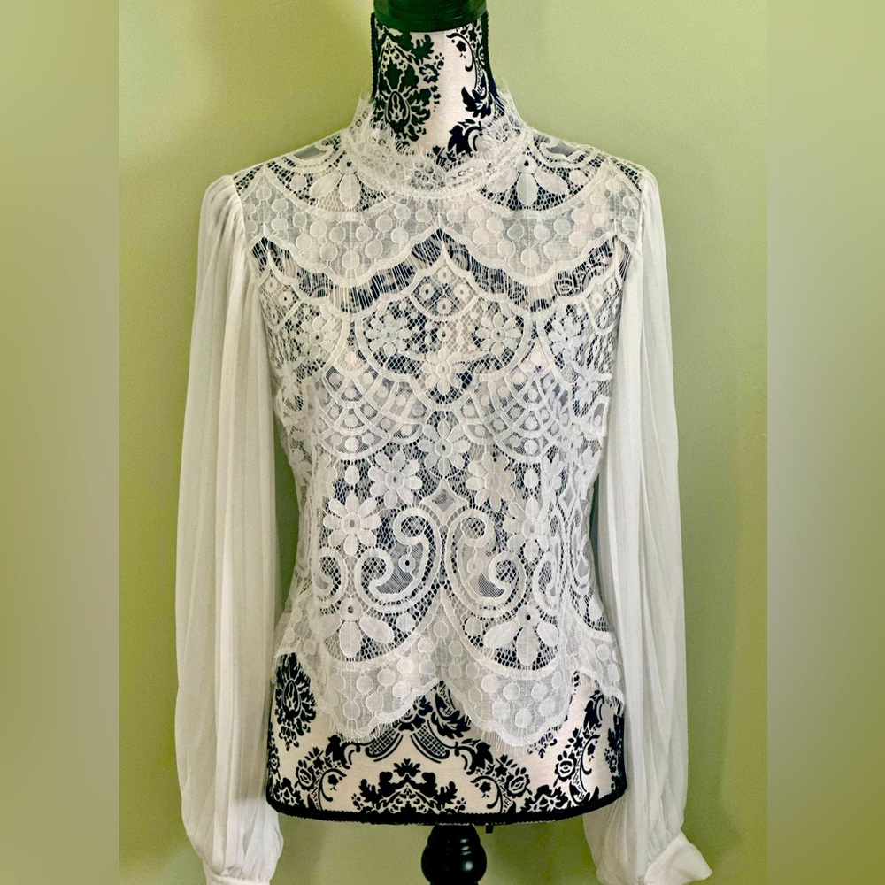 Woman’s top